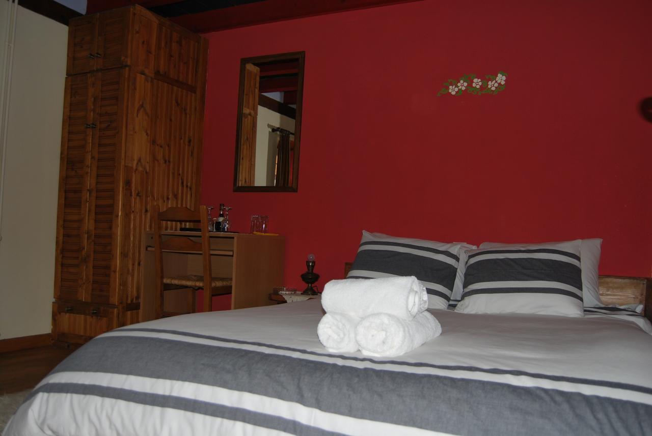Tritoxo Guesthouse Koukkouli ภายนอก รูปภาพ