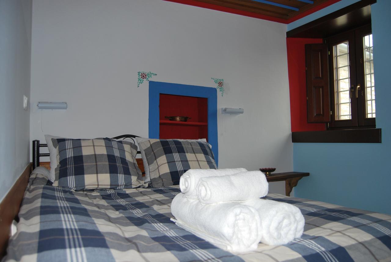 Tritoxo Guesthouse Koukkouli ภายนอก รูปภาพ
