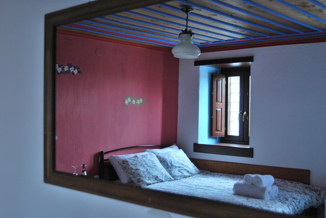 Tritoxo Guesthouse Koukkouli ภายนอก รูปภาพ