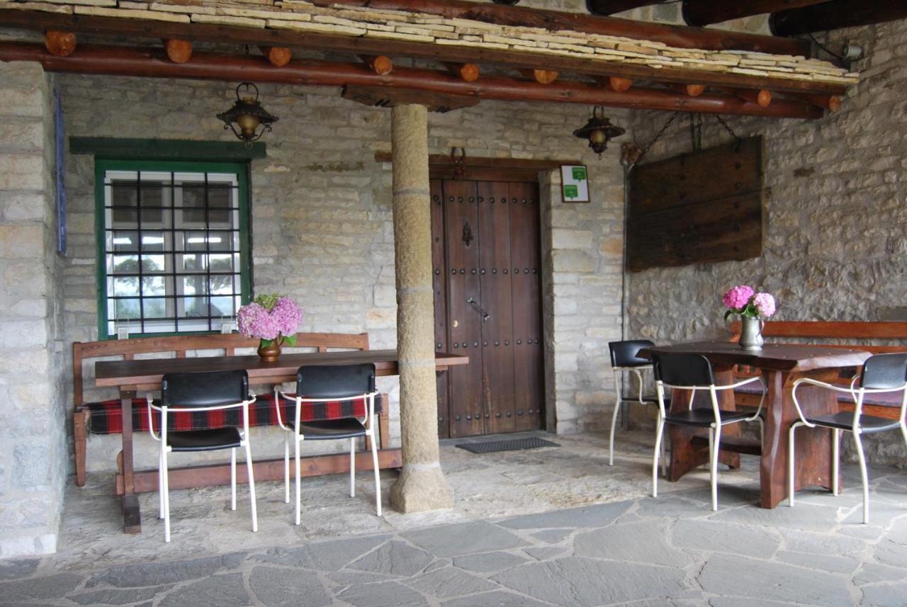 Tritoxo Guesthouse Koukkouli ภายนอก รูปภาพ